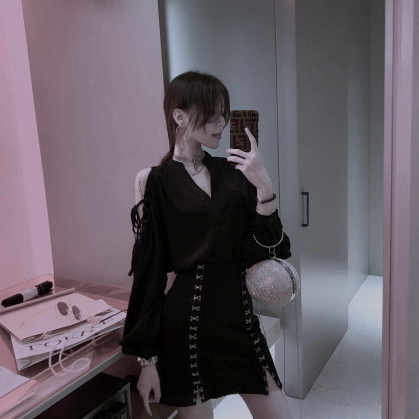 Drawstring V-neck tops / ドローストリングVネックトップス TR-10412