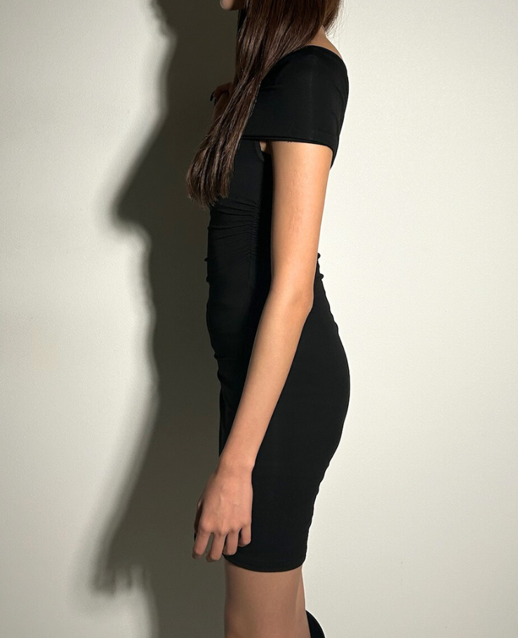 Off-Shoulder knit ribbon dress / オフショルダーニットリボンワンピースTR-10906