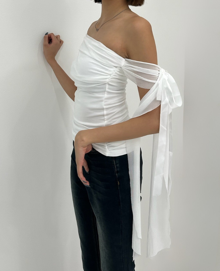 Off-shoulder ribbon shear tops / オフショルダーリボンシアートップス TR-10895