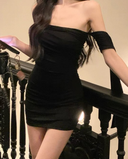 Off-Shoulder knit ribbon dress / オフショルダーニットリボンワンピースTR-10906